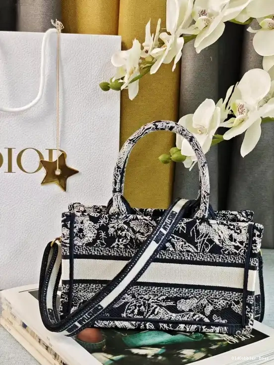 OldCobbler Bags DIRO TOTE-21.5*13*7.5CM BOOK MINI 0630